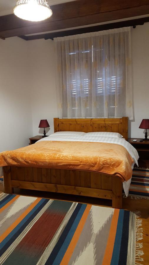 Bujtina E Bardhe 3* Korce