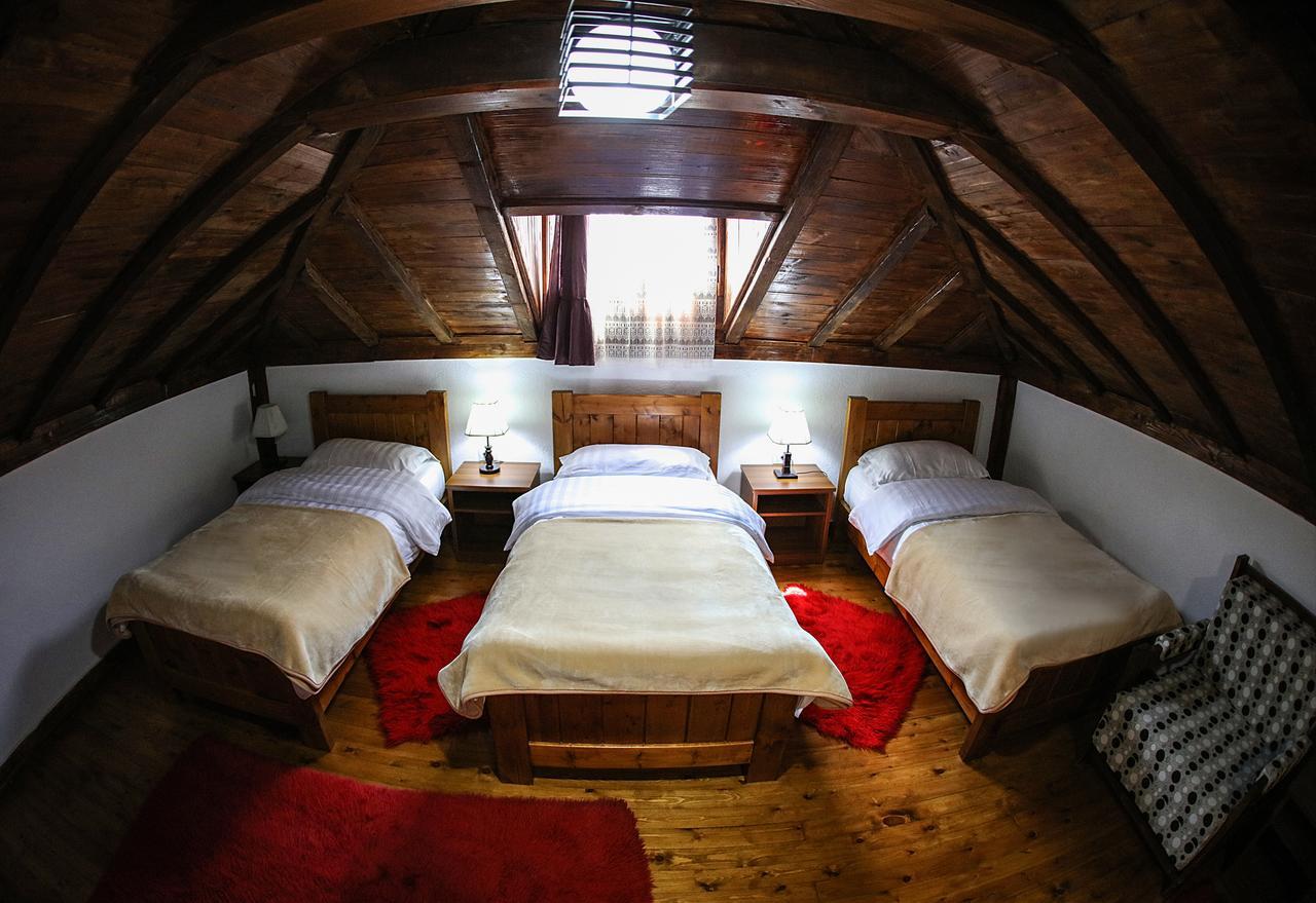 Bujtina E Bardhe 3* Korce